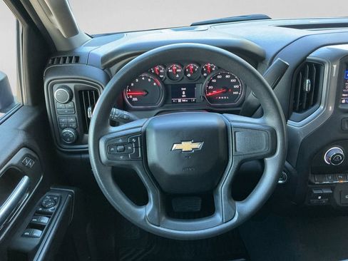 Used 2025 Chevrolet Silverado 2500 Custom w/ Custom Value Package image 12