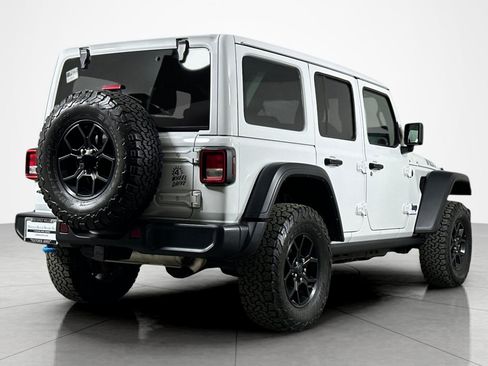 Used 2024 Jeep Wrangler Unlimited AWD/4WD image 5