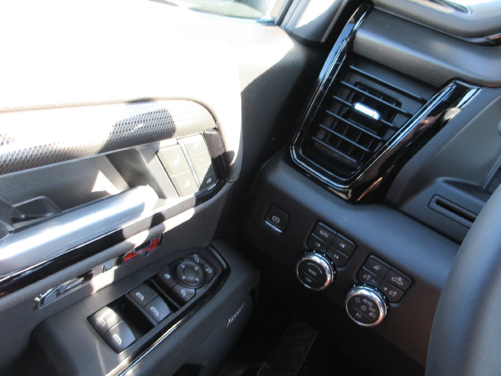 New 2026 GMC Sierra 1500 AT4 w/ AT4 Premium Package AWD/4WD image 18
