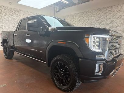 Used 2023 GMC Sierra 2500 Denali w/ Denali Black Diamond Edition