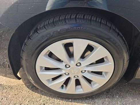 Used 2015 Honda Accord EX-L image 9