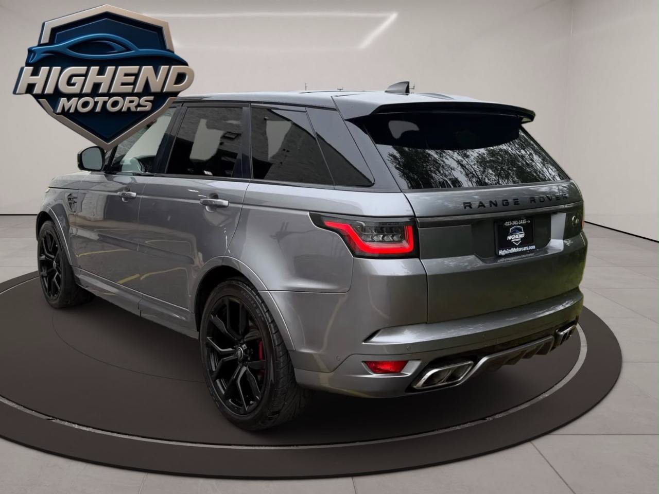 Used 2020 Land Rover Range Rover Sport SVR AWD/4WD image 4
