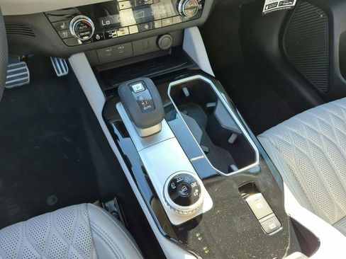New 2026 Mitsubishi Outlander SEL FWD image 20