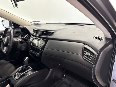 Used 2017 Nissan Rogue SV AWD/4WD image 15