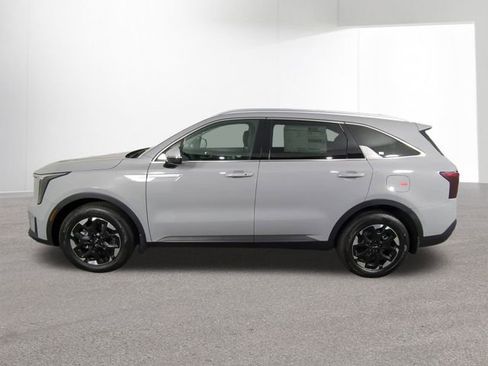 New 2026 Kia Sorento S image 14