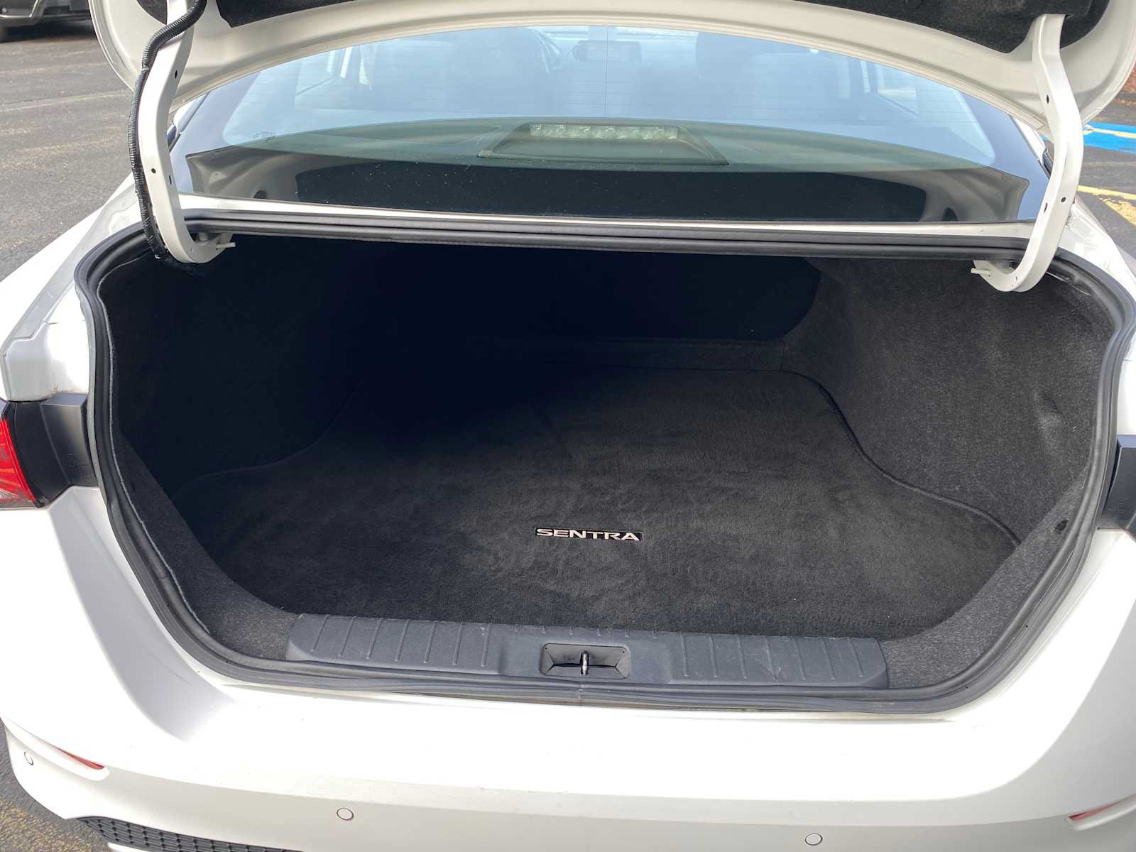 Used 2024 Nissan Sentra S FWD image 26