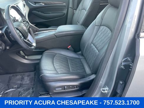Used 2023 Buick Enclave Avenir w/ Avenir Technology Package AWD/4WD image 9