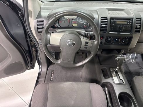 Used 2008 Nissan Frontier SE w/ Power Pkg image 12