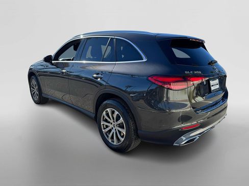 Certified 2025 Mercedes-Benz GLC 300 image 3