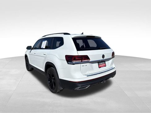 Used 2023 Volkswagen Atlas SE w/ Panoramic Sunroof Package FWD image 5