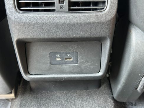 Used 2023 Nissan Rogue SV w/ SV Premium Package FWD image 30