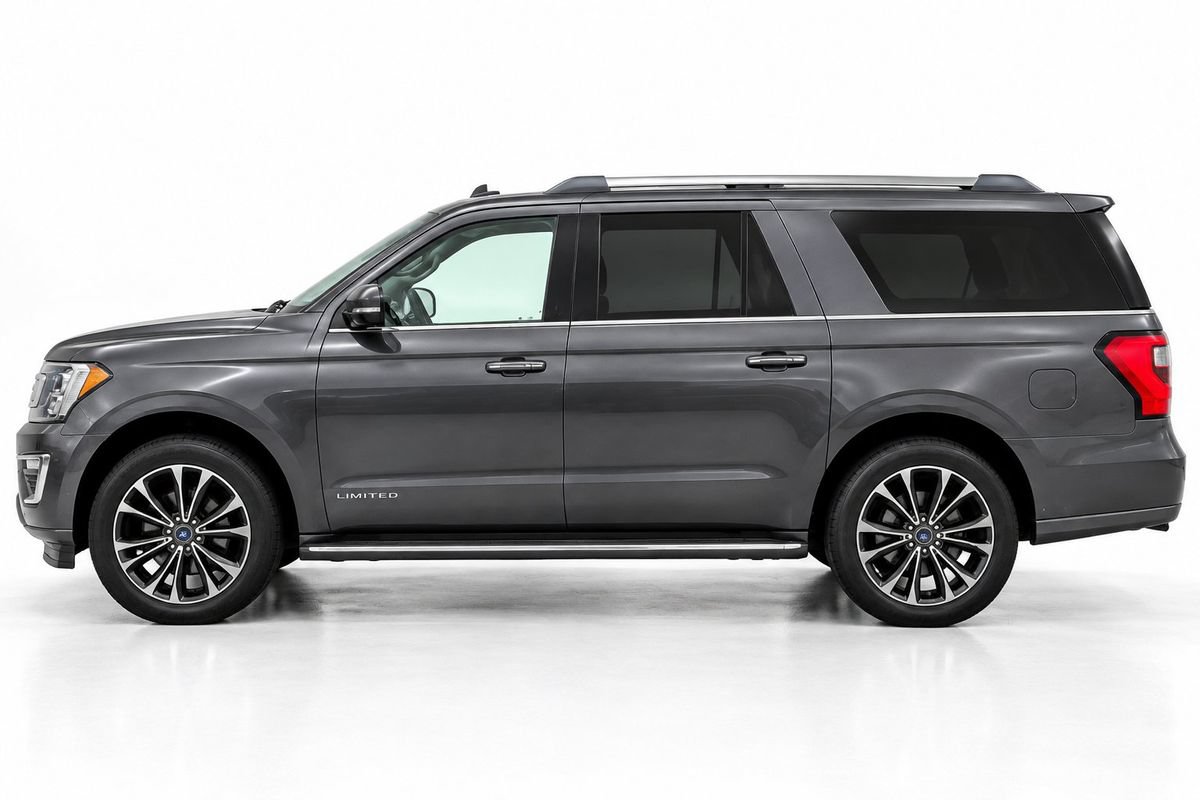 Used 2021 Ford Expedition Max Limited RWD image 2