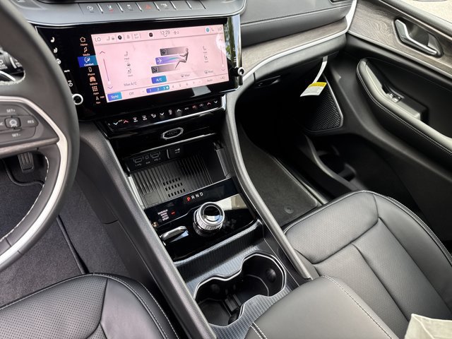 New 2026 Jeep Grand Cherokee Limited AWD/4WD image 29