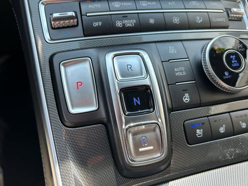 Used 2023 Hyundai Santa Fe Limited image 27