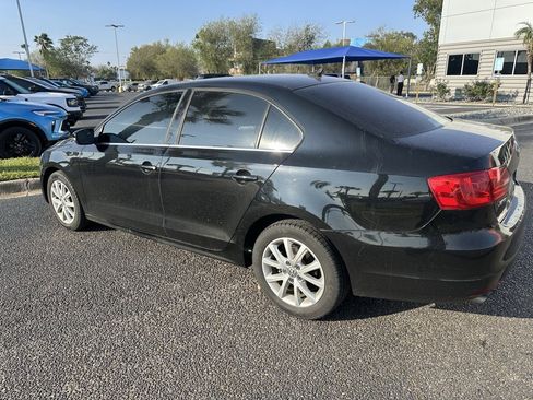 Used 2014 Volkswagen Jetta SE image 4