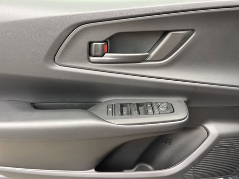 New 2026 Toyota Prius SE image 11