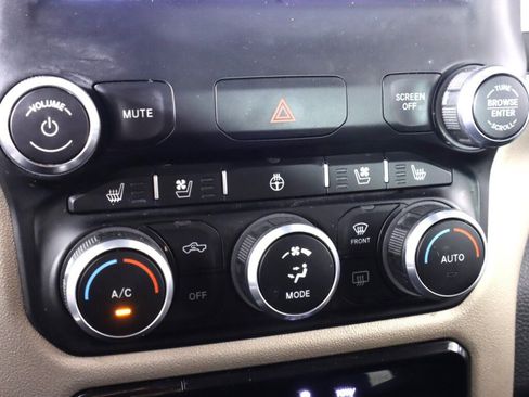 Used 2022 RAM 1500 Laramie image 24