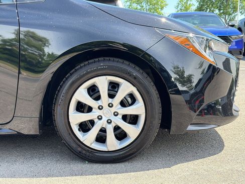 Used 2025 Toyota Corolla LE FWD image 12