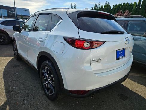 Used 2018 MAZDA CX-5 Touring w/ Preferred Equipment Package AWD/4WD image 3
