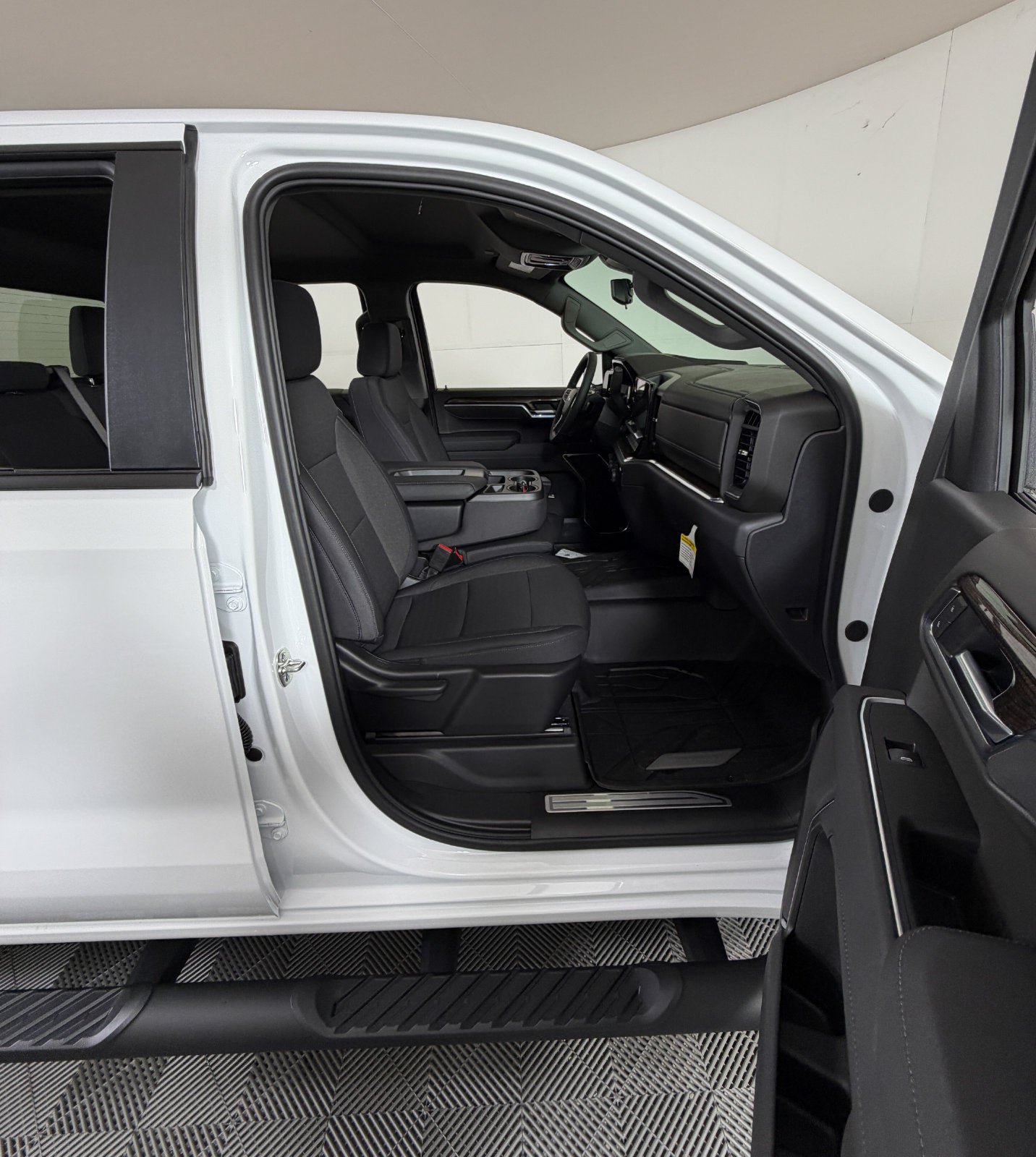 New 2026 Chevrolet Silverado 1500 RST w/ RST Select Package RWD image 6
