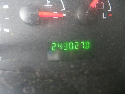 Used 2006 Ford E-350 and Econoline 350 XL image 10