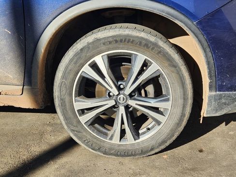 Used 2017 Nissan Rogue SL w/ SL Premium Package image 7