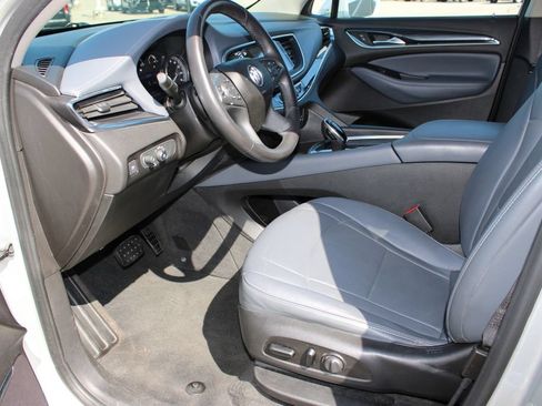 Used 2020 Buick Enclave Essence AWD/4WD image 12