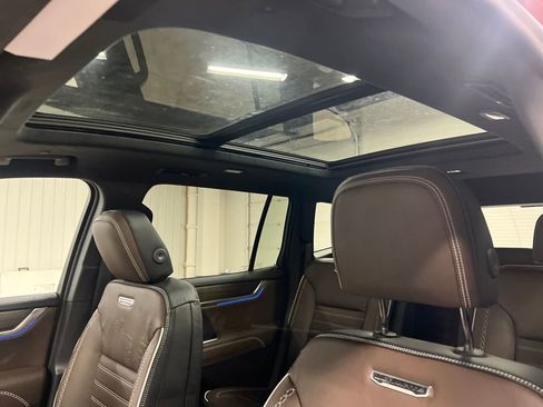 New 2026 GMC Acadia Denali Ultimate w/ LPO, Floor Liner Package image 28