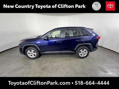 Used 2019 Toyota RAV4 XLE image 6