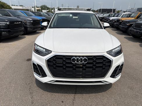 Used 2024 Audi Q5 2.0T Premium Plus AWD/4WD image 3