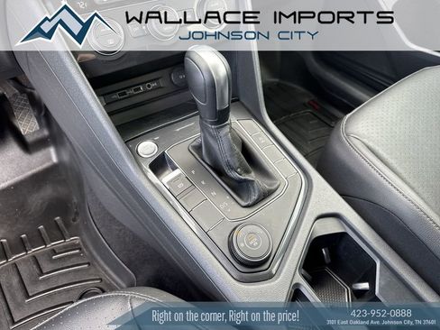 Used 2020 Volkswagen Tiguan SE w/ Panoramic Sunroof Package AWD/4WD image 18