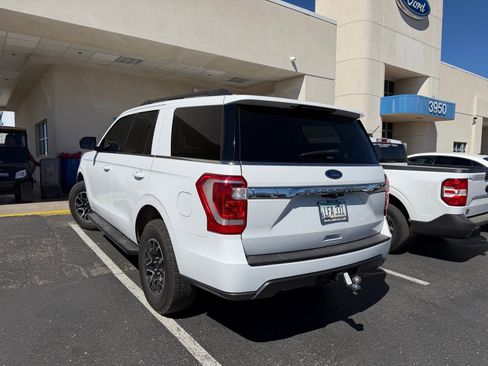 Used 2021 Ford Expedition XL image 3