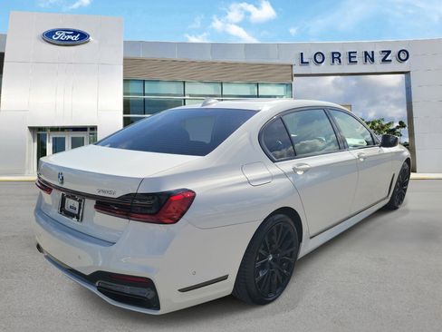 Used 2021 BMW 750i xDrive w/ Luxury Rear Seating Package AWD/4WD image 5