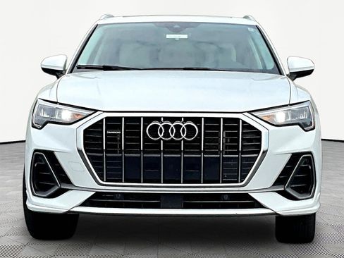 Used 2022 Audi Q3 2.0T Premium AWD/4WD image 2