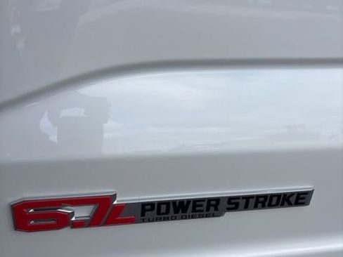 New 2026 Ford F350 Platinum w/ Platinum Plus Package AWD/4WD image 18