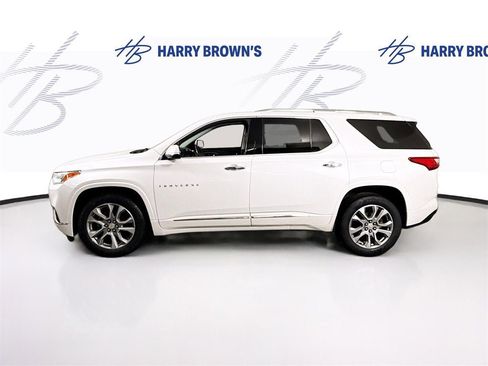 Used 2020 Chevrolet Traverse Premier image 31