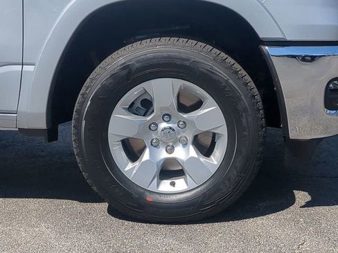 New 2026 RAM 1500 4x4 Crew Cab image 11