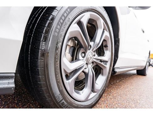 Used 2023 Honda Accord EX image 9