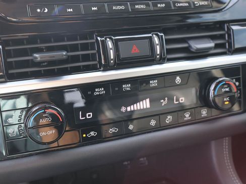 Used 2025 Nissan Pathfinder Platinum w/ Cargo Package FWD image 29