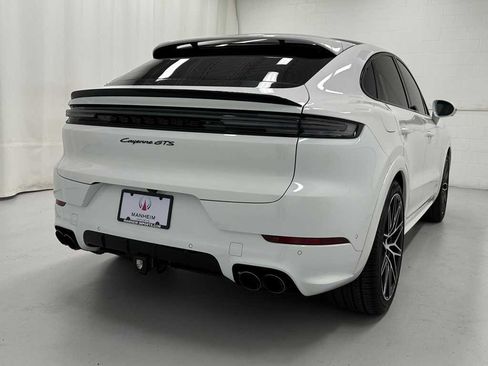 Used 2025 Porsche Cayenne GTS image 6