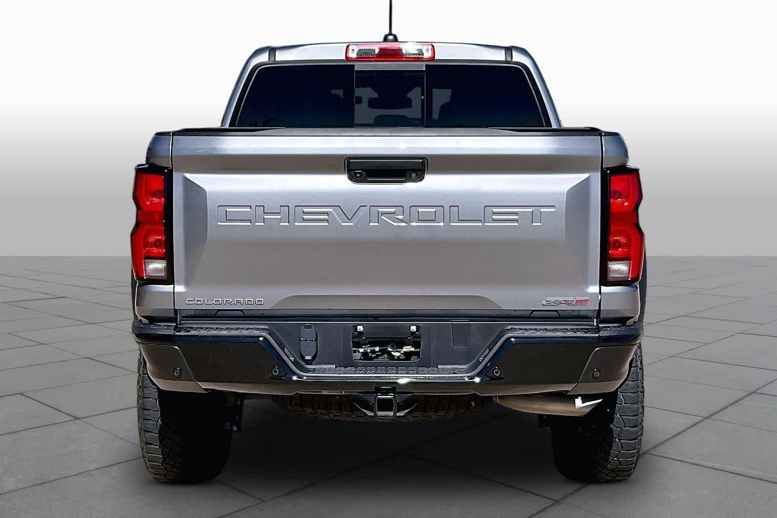 Used 2023 Chevrolet Colorado ZR2 w/ ZR2 Convenience Package III AWD/4WD image 6