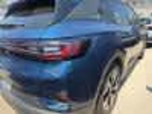 Used 2023 Volkswagen ID.4 2WD image 8