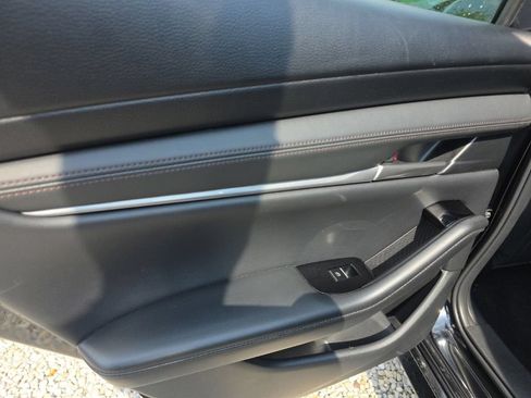 Used 2025 MAZDA MAZDA3 s Sport FWD image 15