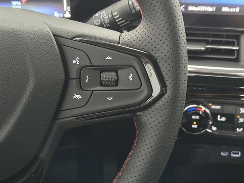 New 2026 Chevrolet Trax RS w/ Driver Confidence Package FWD image 32