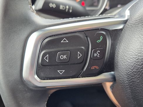 Used 2018 Jeep Wrangler Unlimited Sahara AWD/4WD image 22