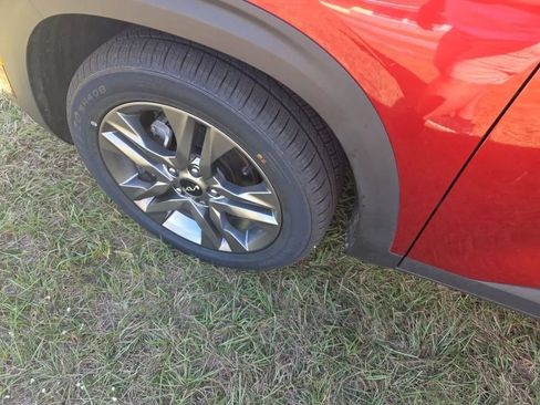 Used 2022 Kia Seltos S image 10