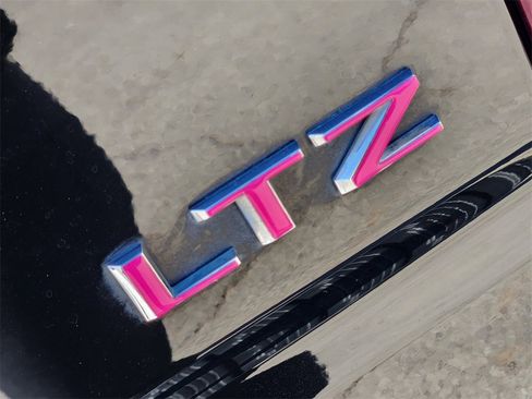 Used 2022 Chevrolet Silverado 1500 LTZ w/ LTZ Premium Texas Edition image 11