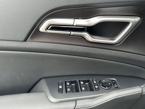 New 2026 Kia Sportage EX image 11