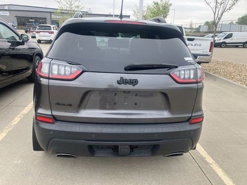 Certified 2019 Jeep Cherokee Latitude Plus AWD/4WD image 6