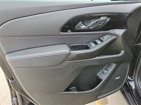 Certified 2023 Chevrolet Traverse RS image 23